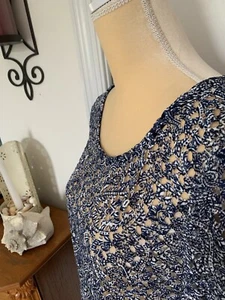Women's Sz Medium J M COLLECTION Navy & White Open Weave Top Airy Spring Summer - Picture 1 of 4