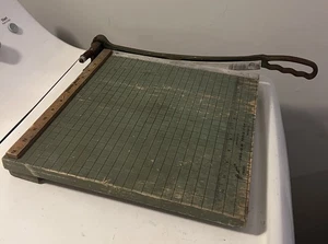Vintage Premier Photo Materials Co.Paper Cutter Guillotine, Chicago IL 13"X 13” - Picture 1 of 6