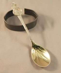 Gorham Tiffany 1864 Medaillon Sterlingsilber vergoldet 5,75" Löffel Mono. & Datiert - Bild 1 von 6