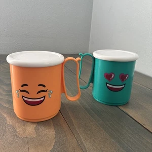 Set of 2 Rare Tupperware Emoji 14oz Plastic Mug Laughing & Love w/Lids (SH) - Picture 1 of 8