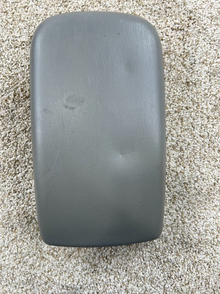 Chevrolet Impala 2000-2005 consola central gris vinilo canastilla reposabrazos tapa OEM Foto 1 de 3
