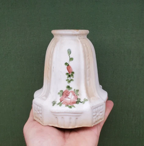 ANTIQUE WHITE SATIN GLASS CEILING LIGHT SHADE EARLY OLD PATTERN PART 7915-120028 Cover