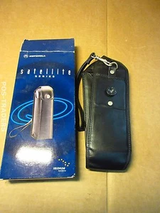 HOLSTER CUIR MOTOROLA AVEC LANIÈRE SYN0026 POUR 9500 ou 9505 - NEUF NEUF EN BOITE - Photo 1/2
