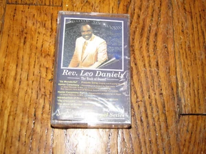 REV. LEO DANIELS THE BOOK OF DANIEL SERMON AND SINGING SEALED JEWEL CASSETE TAPE - Picture 1 of 2