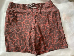 Patagonia Wavefarer Board Short Men's 38 Maroon Print Swim Trunks, Athletic NWOT - Picture 1 of 10