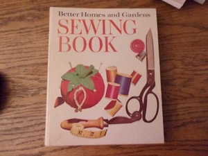 Better Homes & Gardens Sewing Book 1970 Vintage 5 ring binder - Picture 1 of 4