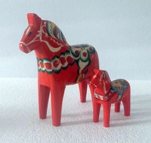 Pair Vintage Nils Olsson Swedish Folk Art Red Dala Horse Original Label - Picture 1 of 12