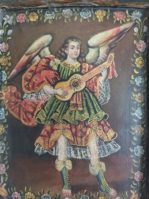 Mandolina colonial española tocando ángel con incrustación de plata en marco.   Foto 1 de 4