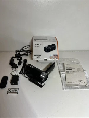 Sony Handycam HDR-CX440 9.2 MP 60xZoom WiFi Compact Digital Camcorder 2xBattery - Image 1 of 4