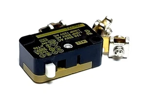 SAIA-BURG XGK7Z1, Snap Action MicroSwitch, 12 Amp, 250VAC - Picture 1 of 3