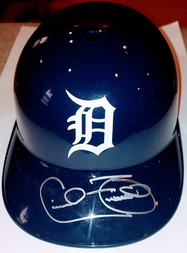 CECIL FIELDER Signed Full Size Detroit Tigers Baseball Helmet Schwartz Auto  - Image 1 of 2