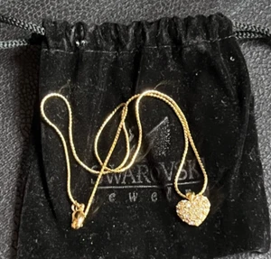 SWAROVSKI PAVE HEART GOLD PLATED WITH CHAIN ICONIC SWAN ON TAG WITH BLACK POUCH - Picture 1 of 7