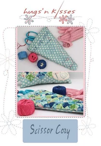 Scissor Cozy von Hugs' N Kisses Muster mit EPP Bügelbild $25 Neu in Verpackung - Bild 1 von 3