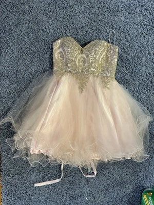 粉色和金色亮片舞会礼服,尺寸 S — 第 1/4 张图片