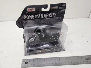 Maisto Sons of Anarchy Jax Teller 2003 Harley Davidson Dyna Super Glide - Picture 1 of 7
