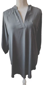 Lush Medium Olive Green Tunic  Top 3/4 Sleeve Lightweight V Neck Womens - Picture 1 of 9