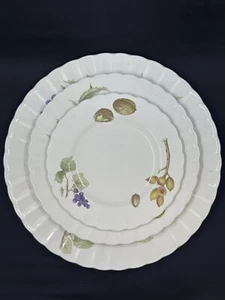 Mikasa dinner set - Picture 1 of 12