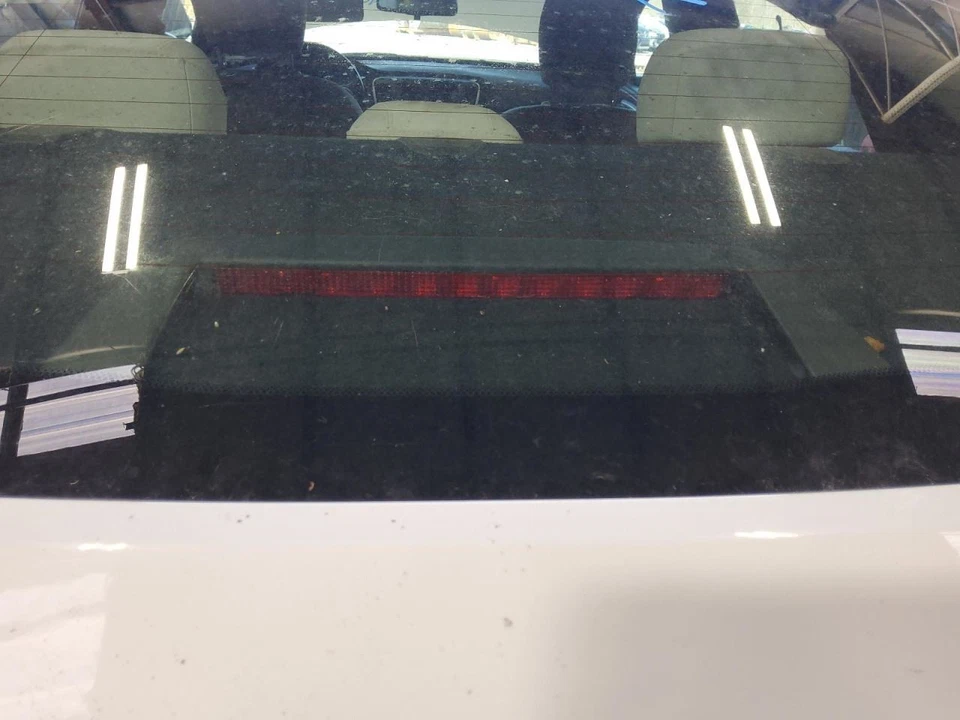 Lámpara de freno Chrysler 200 2015 luz de freno de montaje alto 564051 Foto 1 de 1