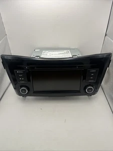 Nissan Qashqai Radio/CD/Stereokopf Mk2 J11 Radioeinheit mit Navi 2591A7FW3B - Bild 1 von 10