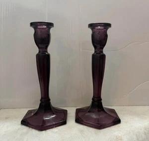Paar Vintage Fenton American Legacy Amethyst Glas Kerzenständer 8 1/2" Aufkleber - Bild 1 von 3