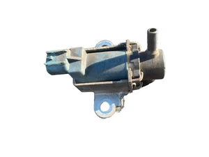 1990 - 1993 Toyota Celica Intake Manifold Vapor Purge Sensor OEM - Picture 1 of 3