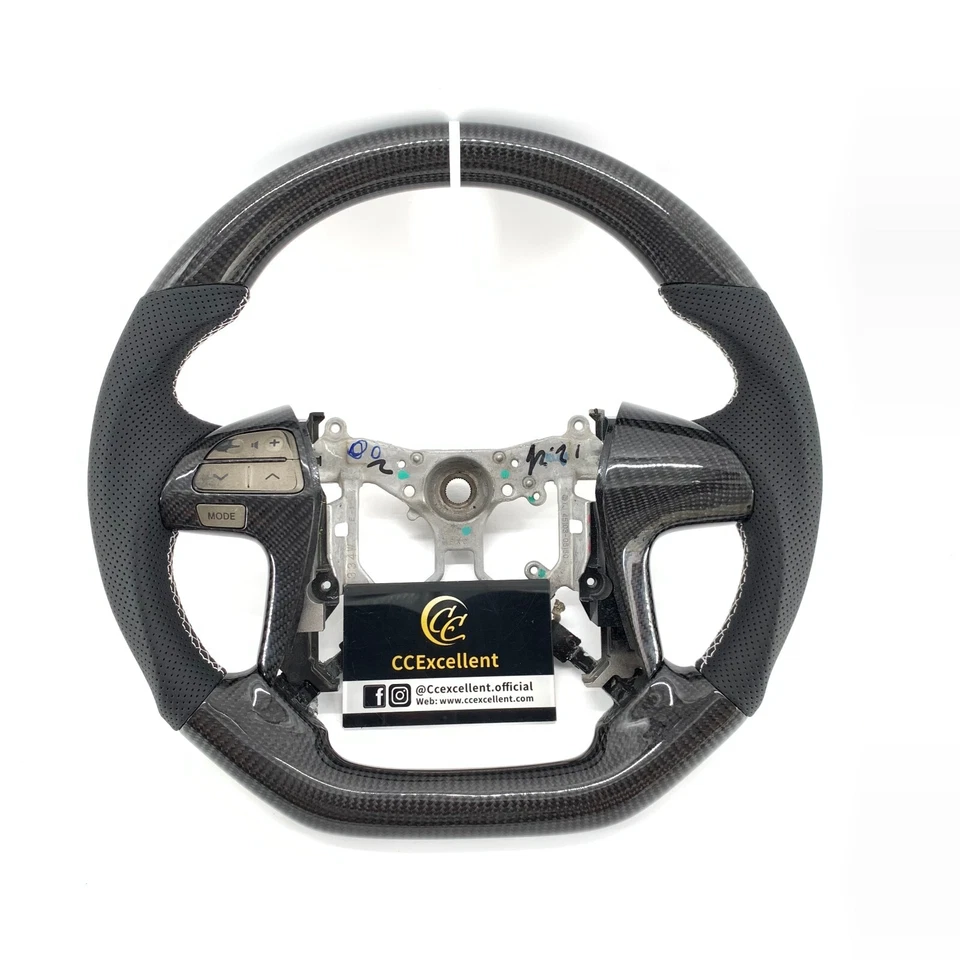 Volante de fibra de carbono real para Toyota 6ta generación Camry Highlander 2007-2012 Foto 1 de 4