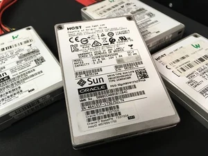 *LOT OF 4* SUN ORACLE 3.2TB 2.5" 12Gb/s SAS SSD HBCAC2DH2SUN3.2TB *512 FORMAT - Picture 1 of 5
