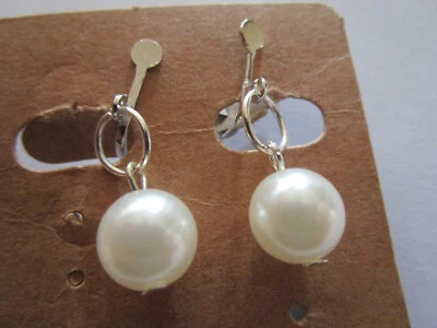 Ohrclips silberf Clips Ohrringe weiß künstl Perle Modeschmuck Ohrklipser  - Bild 1 von 4