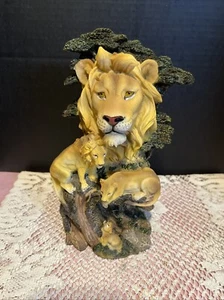 Lions Pride Resin Figurine - Bild 1 von 9