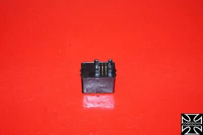 00 INTERRUPTOR INTERMITENTE RELÉ INTERMITENTE SEÑAL DE GIRO SUZUKI GZ250 Foto 1 de 4