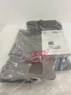 Nuevo juego de alfombrillas originales originales Kia Rio5 P8140-1G510ND 4 piezas marrón OEM Foto 1 de 4