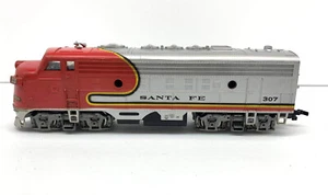 HO Bachmann Diesel Loco Railroad Train #307 Santa Fe - Picture 1 of 11
