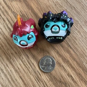 2 Cubbo Bakugan Figures Black Red Bears - Picture 1 of 2