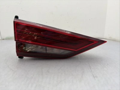 Luz trasera izquierda conductor OEM LED lámpara interior Audi A3 Quattro 2017 2018 2019 2020 Foto 1 de 4