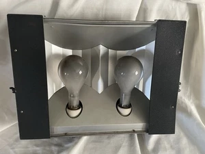 Vintage Photogenic Machine Co. Hi-Power No 4 Photo-Flood-Lite Style 2 No C354 - Picture 1 of 10