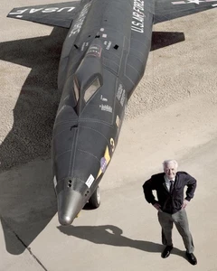 USAF X-15 Avión Piloto NASA Milton O. Thompson - Foto 8x10 en 8,5x11 #1247 - Imagen 1 de 1