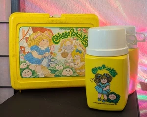 Cabbage Patch Kinder Hartplastik Brotdose gelb mit zwei 8 Unzen Thermoskanne Vintage 1983 - Bild 1 von 22