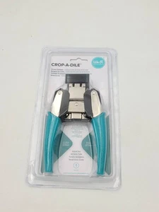 We R Memory Keepers Crop-A-Dile Corner Chomper 2 in 1 Stanzwerkzeug Papier Handwerk - Bild 1 von 4