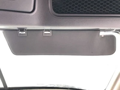 Солнцезащитный козырек для правостороннего/пассажирского салона Freightliner CASCADIA — б/у - Изображение 1 из 3