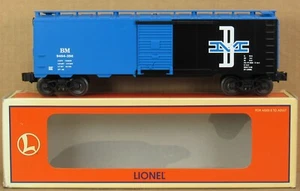 Lionel 17235 B&M (Boston & Maine) Boxcar w/DC Frame O-Gauge NIB - Picture 1 of 3