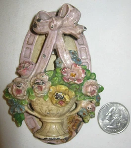 ANTIQUE HUBLEY # 124 CAST IRON FLOWER URN BOW ARCHITECTURAL DOOR ART DOORKNOCKER - Picture 1 of 6