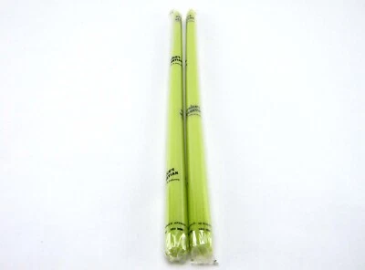 Lote 2 x 15" velas verdes primavera venezianas preço 10 horas aprox. tempo de queima - Imagem 1 de 3