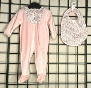 NEW NWT Pink/Lt Pink Floral Beautiful Footie & Bib-TroiZenfants-RICH-PLUSH 6/9M - Picture 1 of 11
