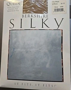 1 Pair Berkshire Silky Pantyhose Size Queen Petite City Beige New Vintage - Picture 1 of 5