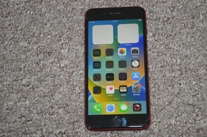 Apple iPhone 8 Plus - 256GB Red (02) used - Picture 1 of 5