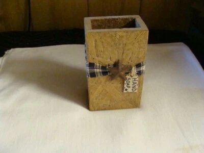 Soporte de jabón de manos de madera hecho a mano Foto 1 de 2