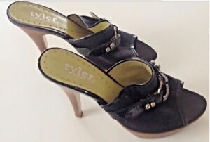 Rare Richard Tyler black & silver high heels, Size 38.5 / 8 VINTAGE RUNWAY