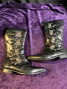 Demonia Brogue 107 schwarz Totenkopf Schnalle spitz halbhohe Stiefel Herren 8 - Bild 1 von 24