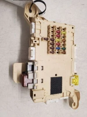 Lexus SC430, Right Cabin Fuse Box, 2005-2009, 4.3L,V8, 3UZFE, 82730-24031 - Image 1 of 4