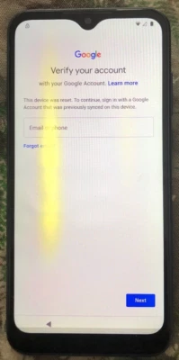 Motorola MOTO E 7th Gen XT2052DL (Tracfone) 32GB Blue Smart Phone - Image 1 of 2